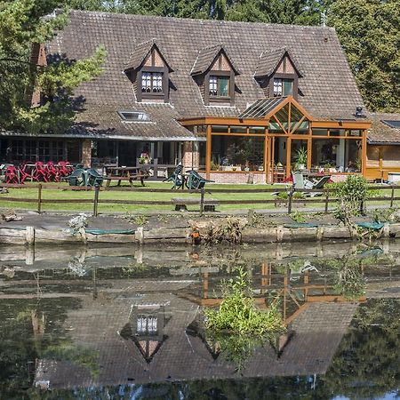 AUBERGE du BORD des EAUX - Demi-pension assurée sur réservation Saint-Amand-les-Eaux Exterior foto