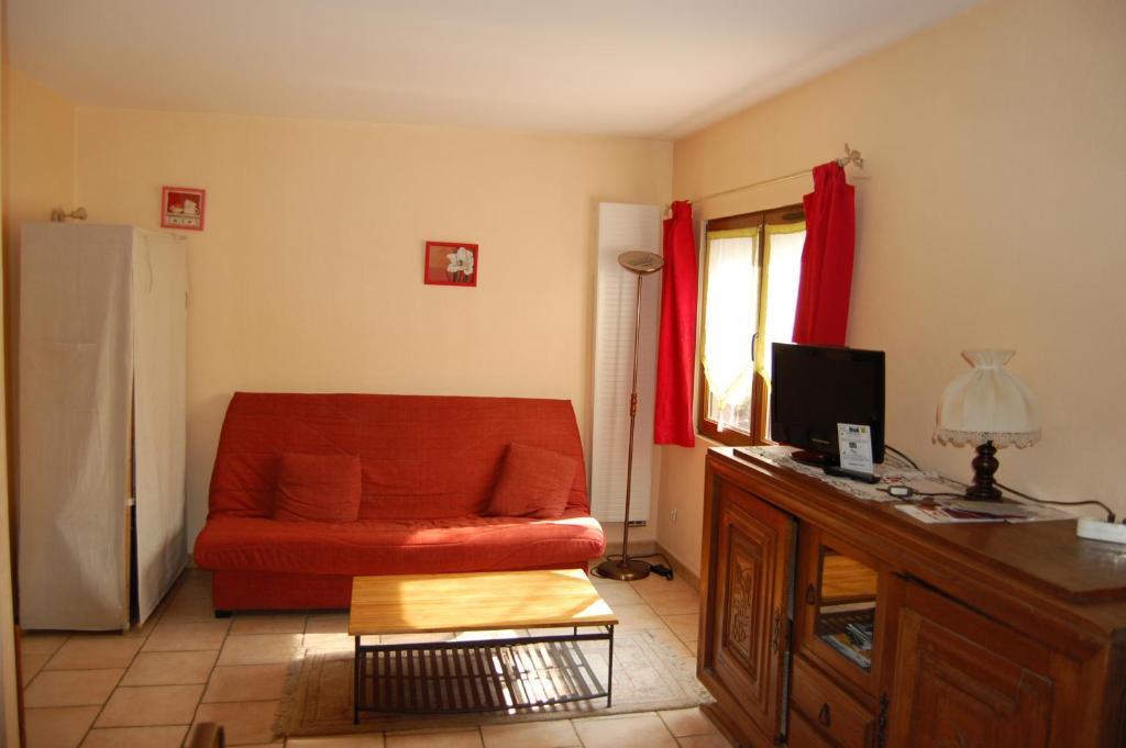 AUBERGE du BORD des EAUX - Demi-pension assurée sur réservation Saint-Amand-les-Eaux Habitación foto
