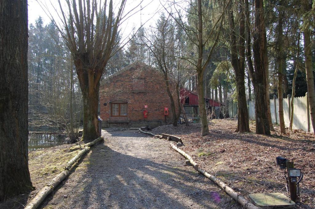 AUBERGE du BORD des EAUX - Demi-pension assurée sur réservation Saint-Amand-les-Eaux Exterior foto