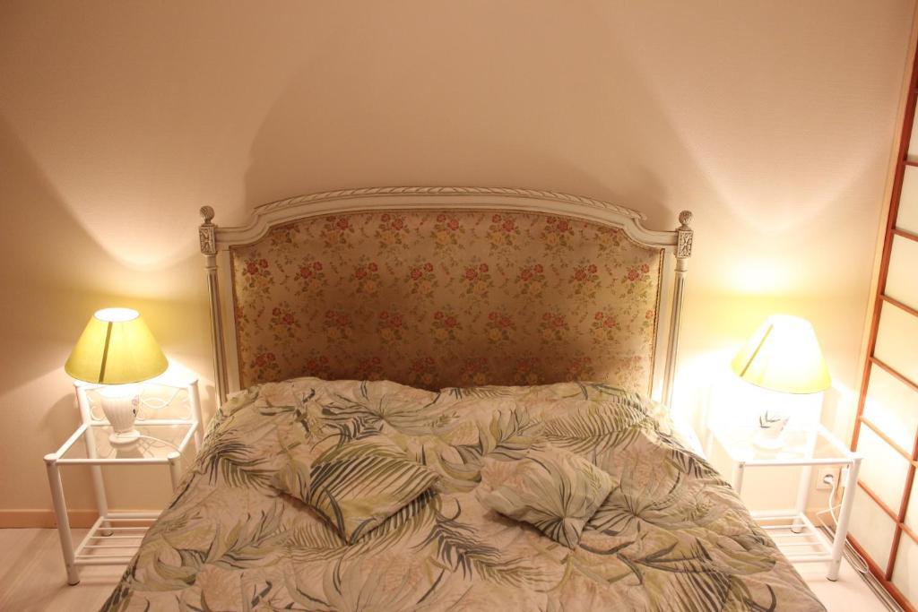 AUBERGE du BORD des EAUX - Demi-pension assurée sur réservation Saint-Amand-les-Eaux Habitación foto