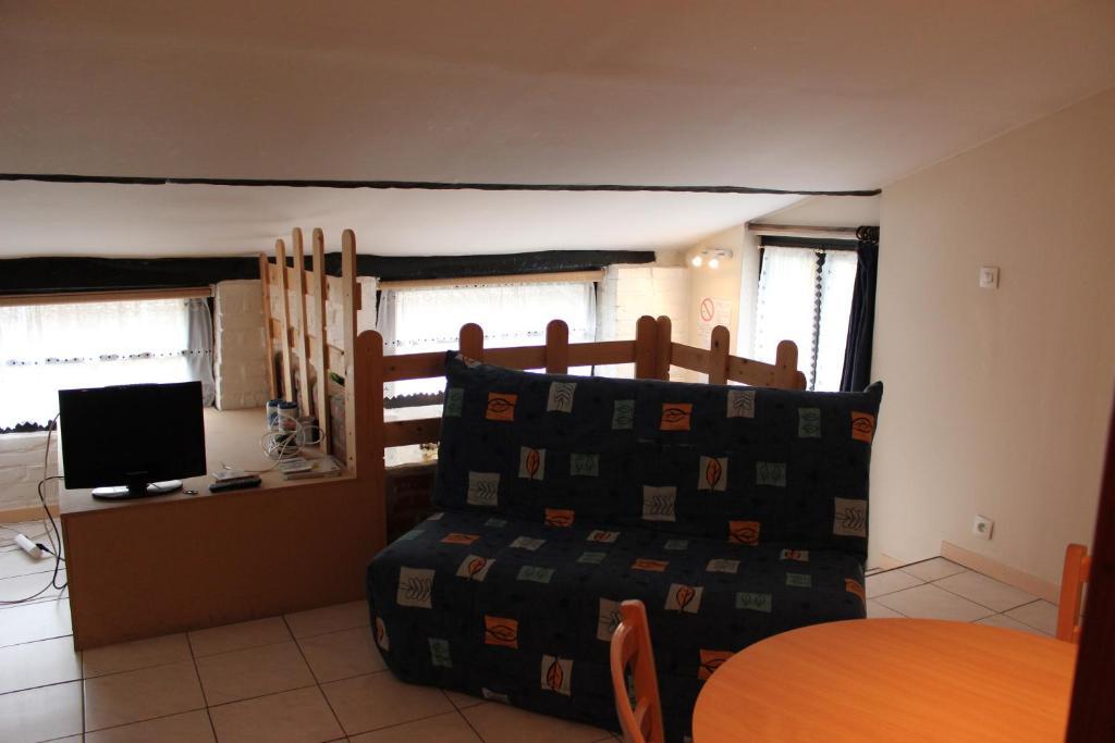 AUBERGE du BORD des EAUX - Demi-pension assurée sur réservation Saint-Amand-les-Eaux Habitación foto